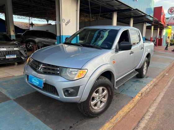MITSUBISHI L200 TRITON 2.4 HLS 4X2 CD 16V FLEX 4P MANUAL